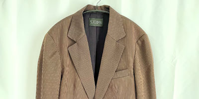 テーラードジャケット